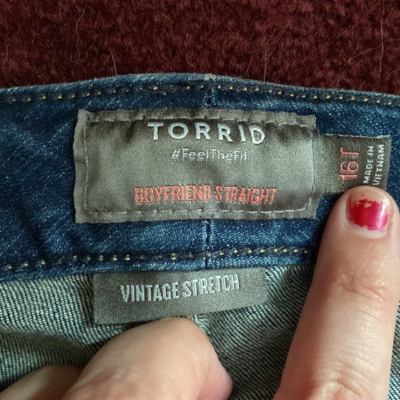 Torrid Boyfriend Straight 16 Tall - Picture 2 of 2